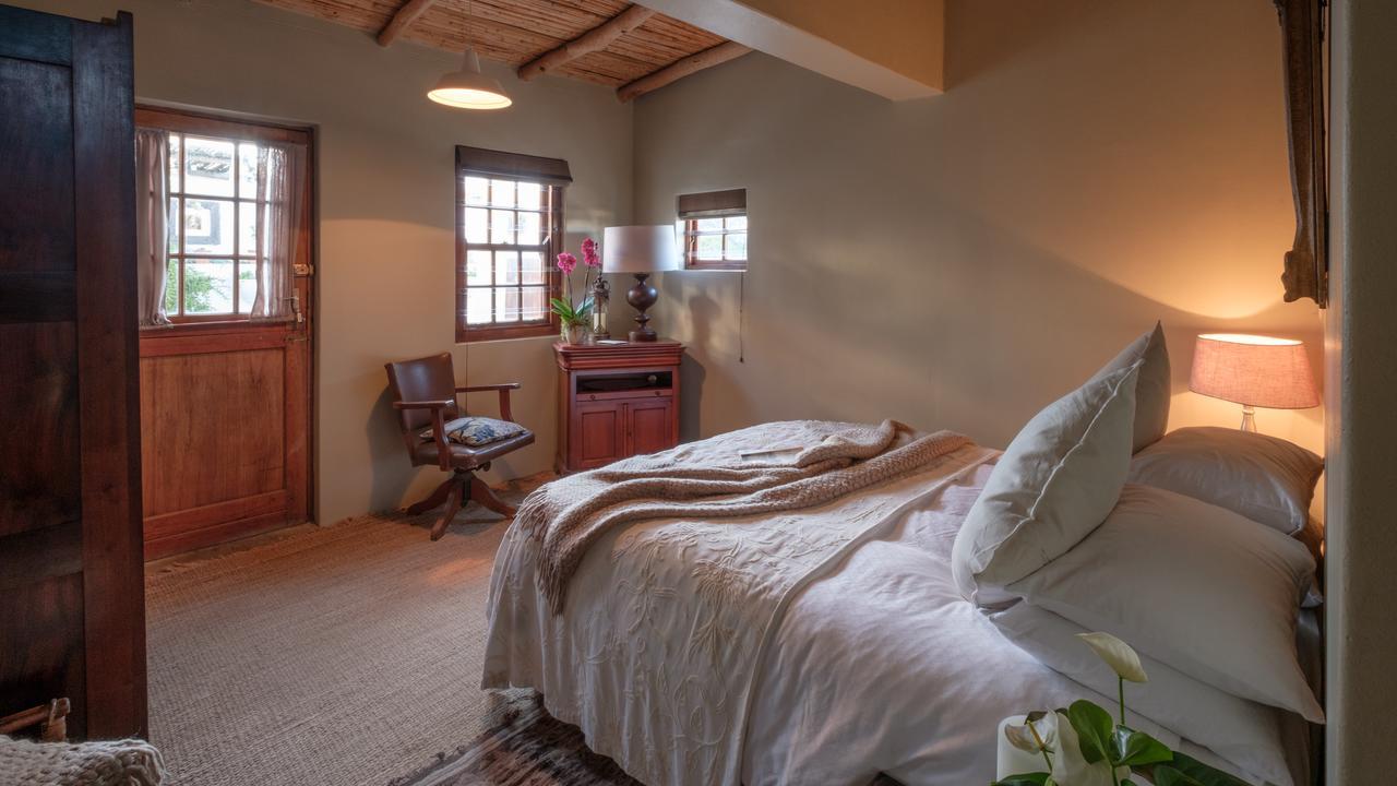 Smugglers' Bnb Paternoster Exteriör bild